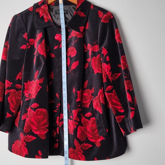 Talbots Red Rose Velvet Jacket 16WP Soft Goth Floral Romantic Dark Academia - Picture 4 of 9
